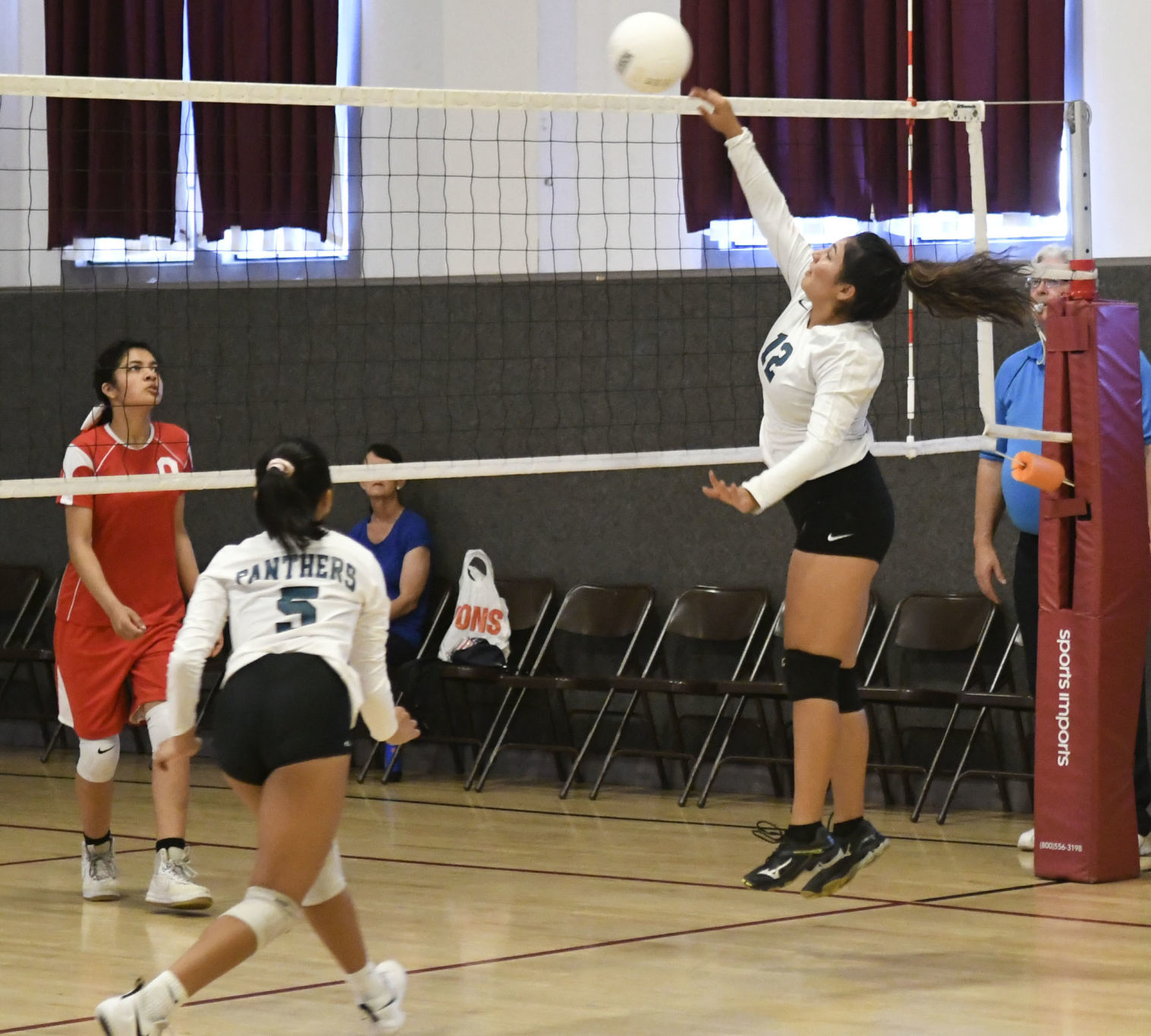 091619 PV LV Baptist volleyball 13.jpg
